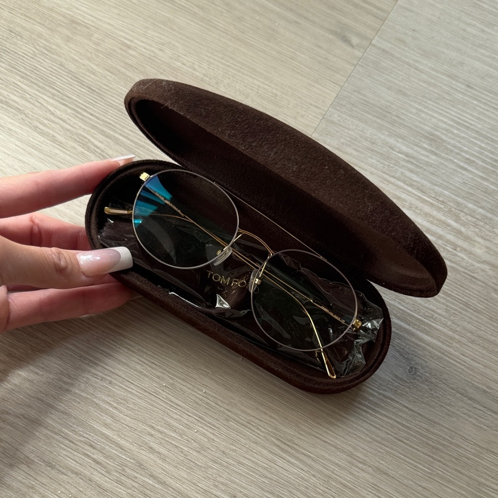 BRAND NEW- Tom Ford Gold Frame Eyeglasses with Brown Case- NO PRESCRIPTION CLEAR